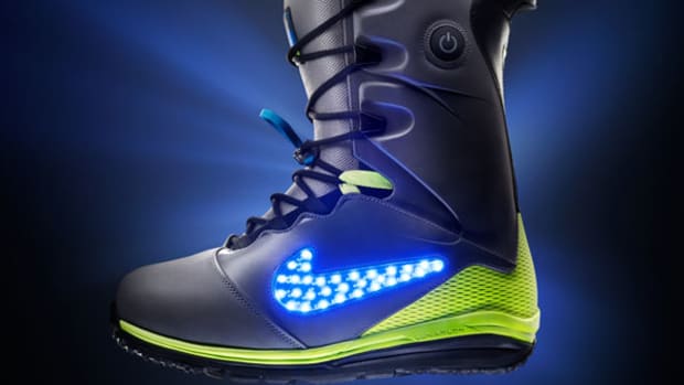 Nike's New Snowboard Boots Light Up the Halfpipe